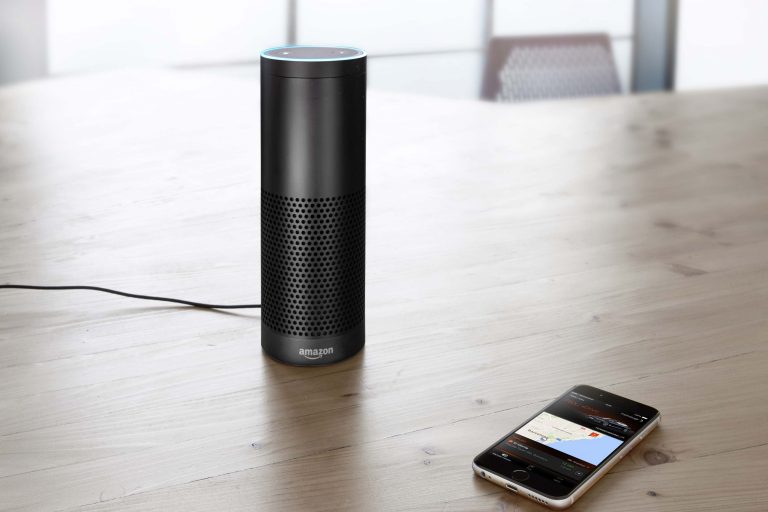 Alexa научилась звучать радостно и разочарованно