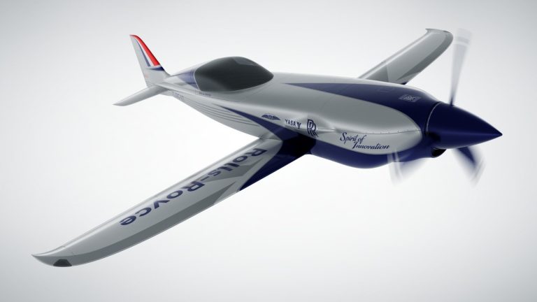 Roll-Royce представил скоростной электросамолет ACCEL