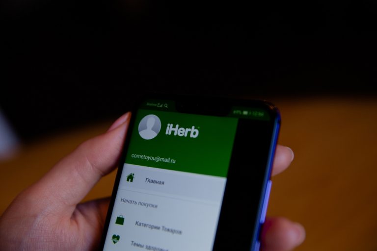 Приложение iHerb для российских пользователей будет удалено по решению суда