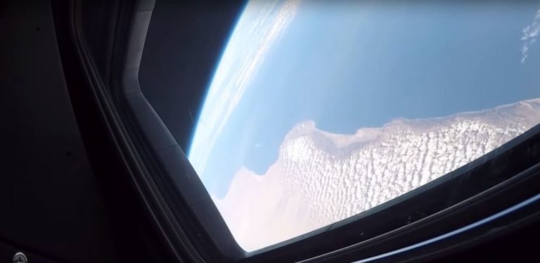 Boeing показала беспилотные испытания капсулы корабля Starliner изнутри