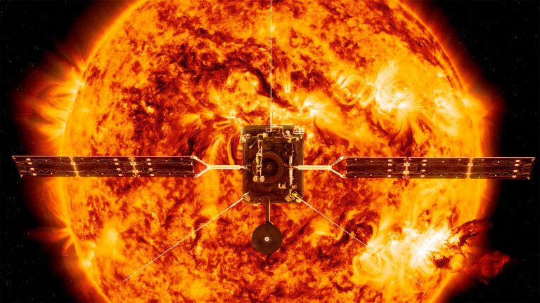 Миссия Solar Orbiter прислала первые научные данные