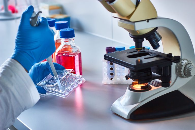 Трое больных раком успешно изменили свой геном с помощью CRISPR