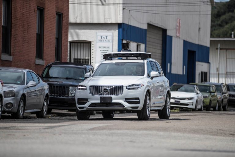 Uber снова разрешили тестировать беспилотники в Калифорнии