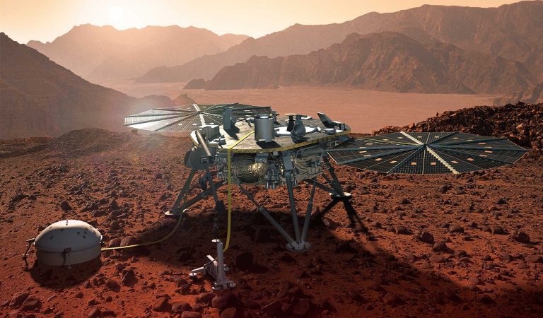 Зонд InSight починили, дав команду ударить себя ковшом