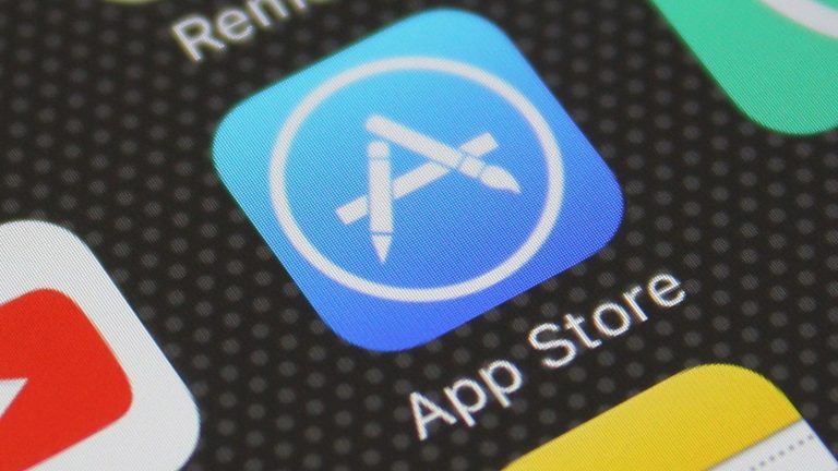 App Store будет модерировать приложения, связанные с коронавирусом