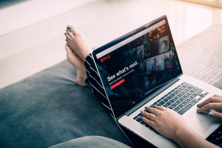 ЕС призвал Netflix снизить качество видео. Иначе интернет в Европе не будет работать