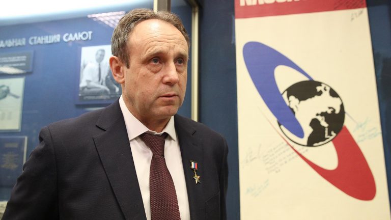 Сергей Залётин — о зарплате космонавта, 10 годах подготовки и американцах на Луне