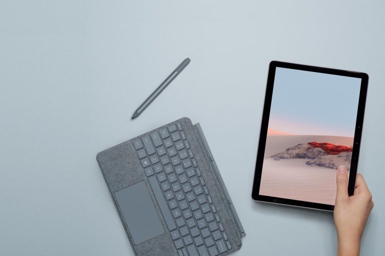 Microsoft представила Windows-планшет Surface Go 2 за $399 и беспроводные наушники