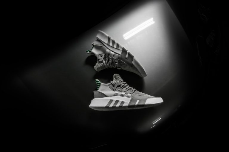 Adidas начнет производить кроссовки без вреда для окружающей среды