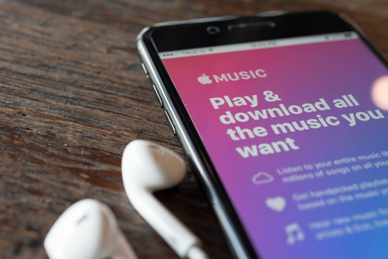 Apple запустила веб-версию стримингового сервиса Apple Music. Спустя 5 лет после запуска приложения