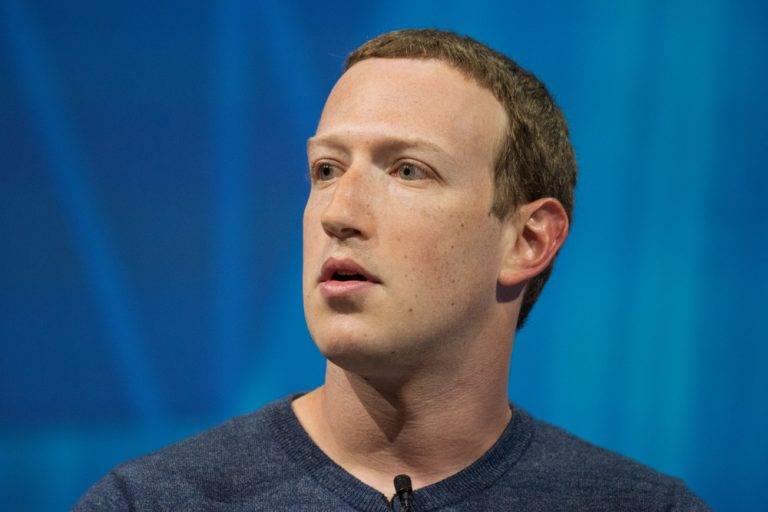 Гиганты рынка бастуют против Facebook. Цукерберг теряет миллиарды. Почему?
