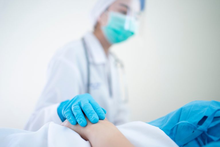 Авторы отозвали из журнале The Lancet статью о рисках применения гидроксихлорохина