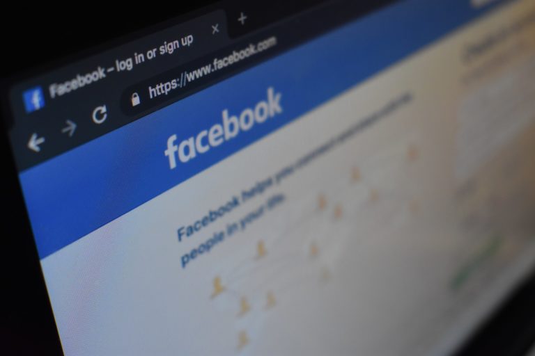 Новая автоматическая модель распознавания Facebook работает с 51 языками