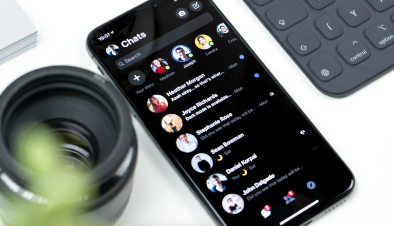 В Messenger добавили биометрическую идентификацию. Это сделает переписки защищенными