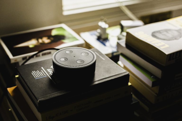 В Alexa нашли новую уязвимость, с ее помощью можно получить доступ ко всем данным пользователя