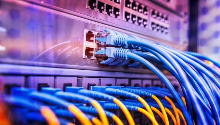 «СберМобайл» первым из операторов присоединился к проекту «Доступный интернет»