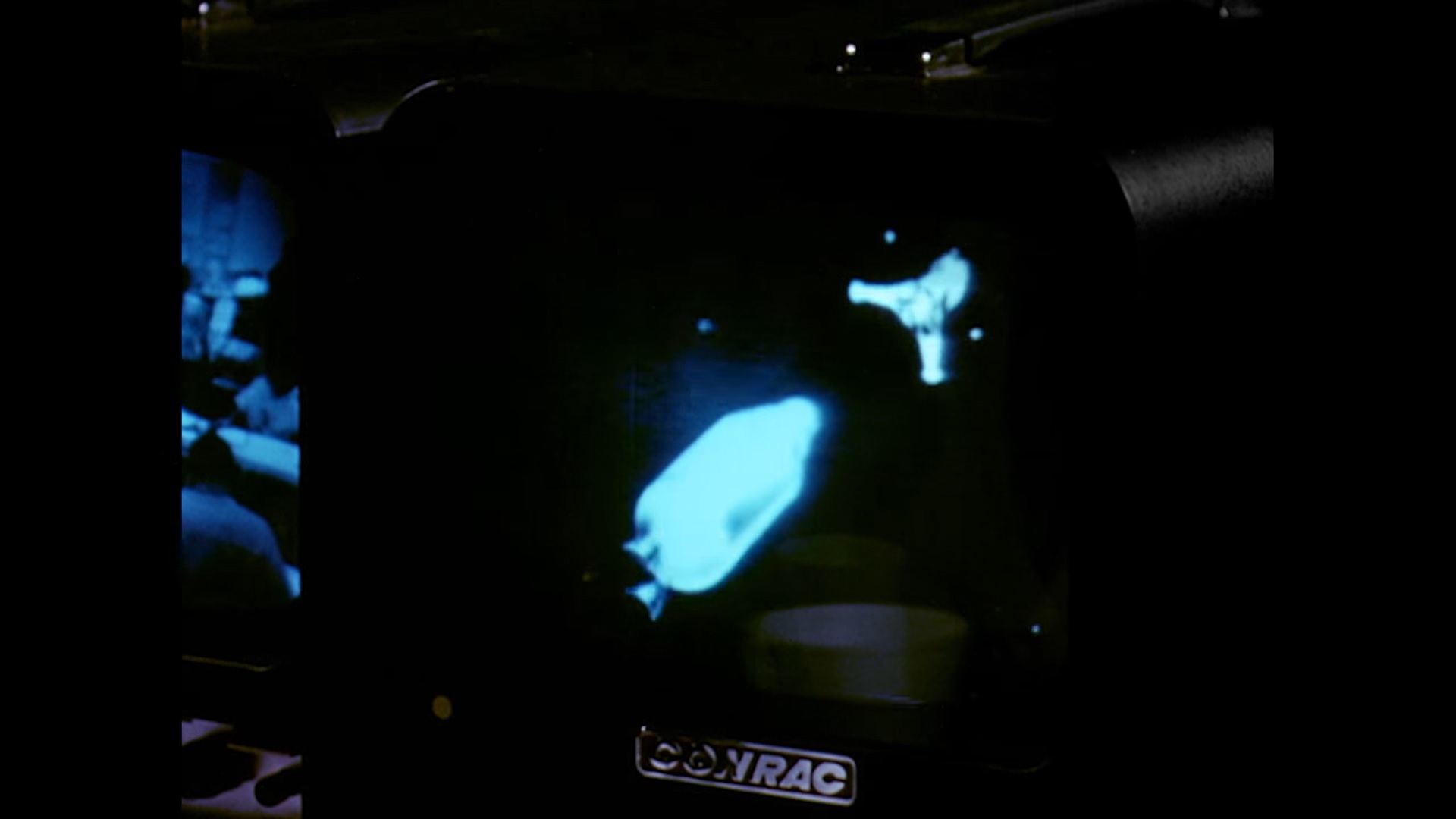 майкл смит космонавт. астрономы обнаружили кладбище космических кораблей. карл саган фото. дмитрий вибе астроном. стивен хокинг.