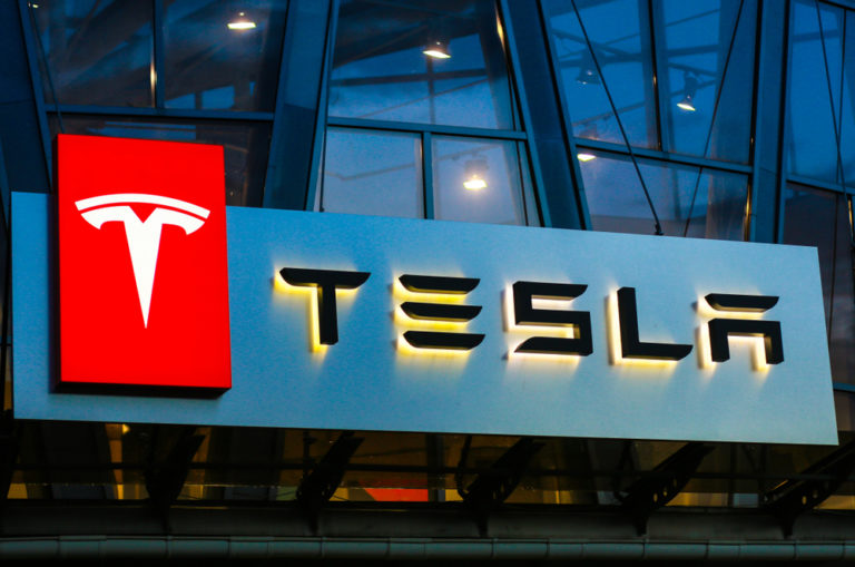 Tesla Battery Day: бюджетный автомобиль от Илона Маска и отказ от кобальта