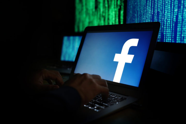 Facebook будет предупреждать сторонних разработчиков об уязвимостях в коде