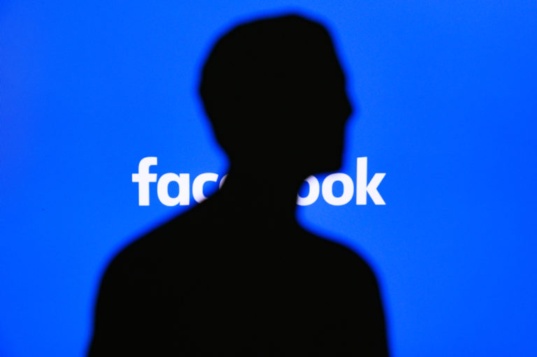 Байден обвинил Facebook в регрессе и напомнил про обещание «защитить демократию»