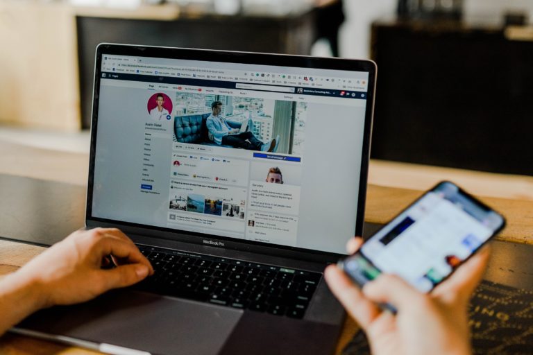ИИ удаляет 95% оскорбительных публикаций на Facebook