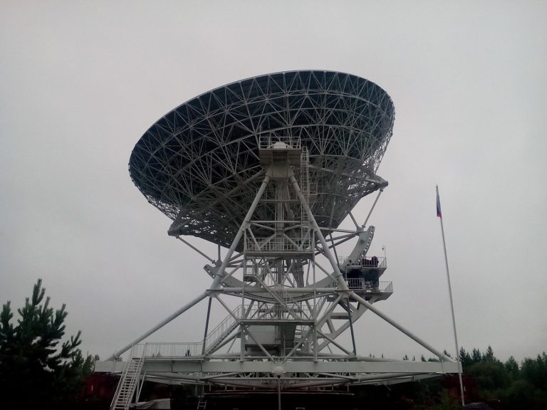 Что нам хотят сообщить: какие сигналы приходят из космоса и кто их издает