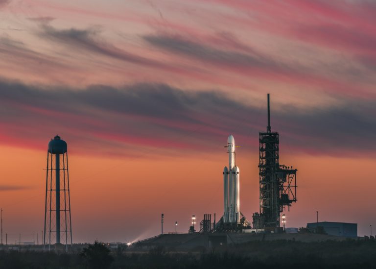 Посмотрите, как SpaceX отправляет миссию на МКС