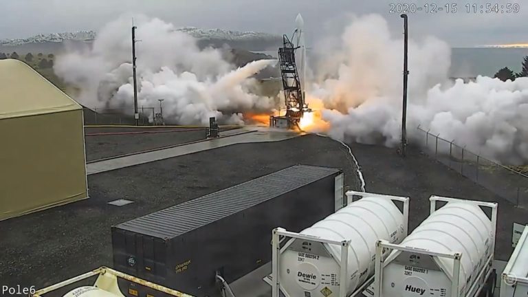 Стартап бывших сотрудников NASA и SpaceX впервые запустил ракету в космос
