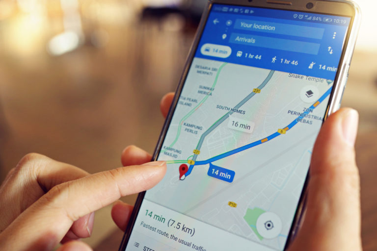 Пользователям разрешат дорисовывать отсутствующие дороги на Google Maps
