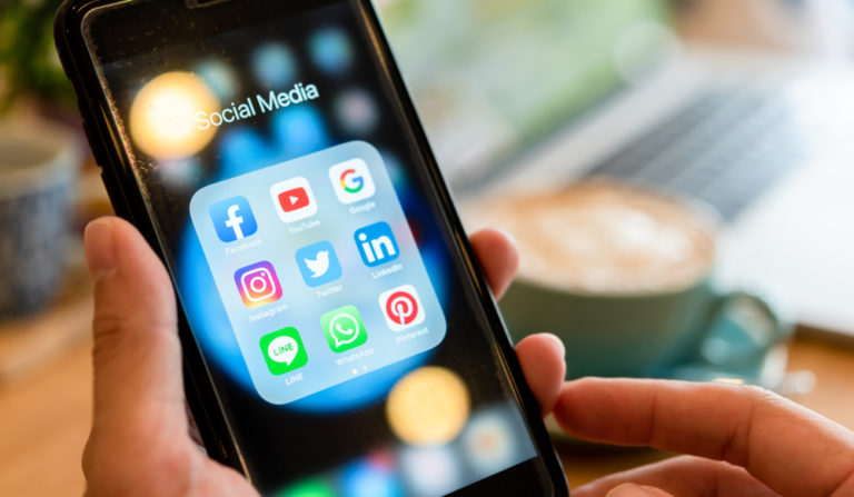 Российские власти против Telegram, Twitter и Facebook. Зачем защищать «цифровой суверенитет»?