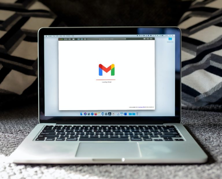 Google сделает двухфакторную аутентификацию настройкой по умолчанию
