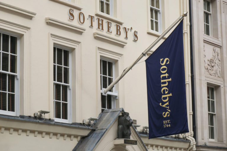 Аукционный дом Sothebyʼs впервые продаст картину за криптовалюту