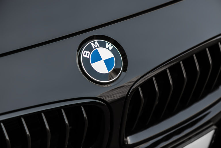 BMW запустила конкурс на совместную разработку квантового автомобиля
