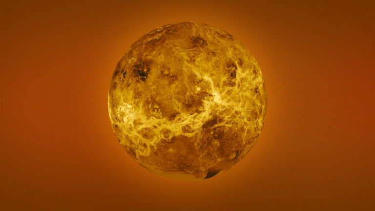 Зонд Solar Orbiter сфотографировал Венеру, отражающую солнечный свет