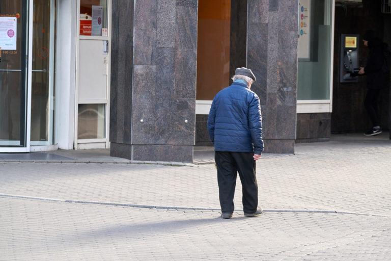 Новая нейросеть по походке находит болезнь Паркинсона у людей, мышей, жуков и червей