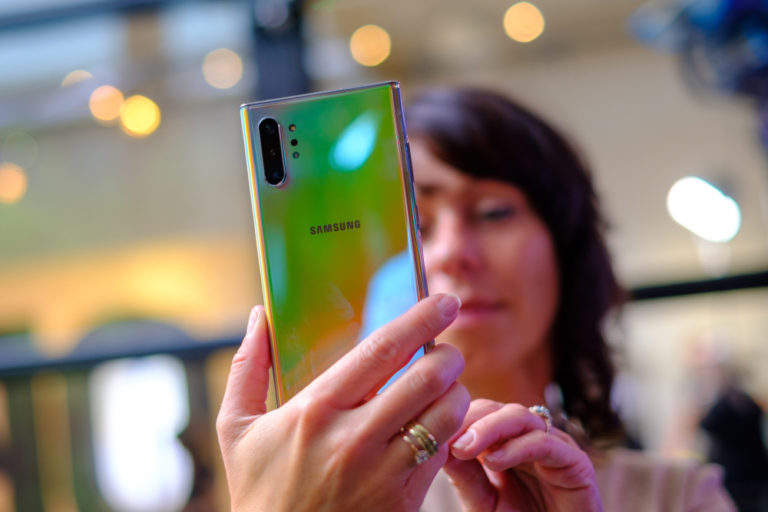 В России запретили смартфоны Samsung и их систему платежей. Как это повлияет на пользователей