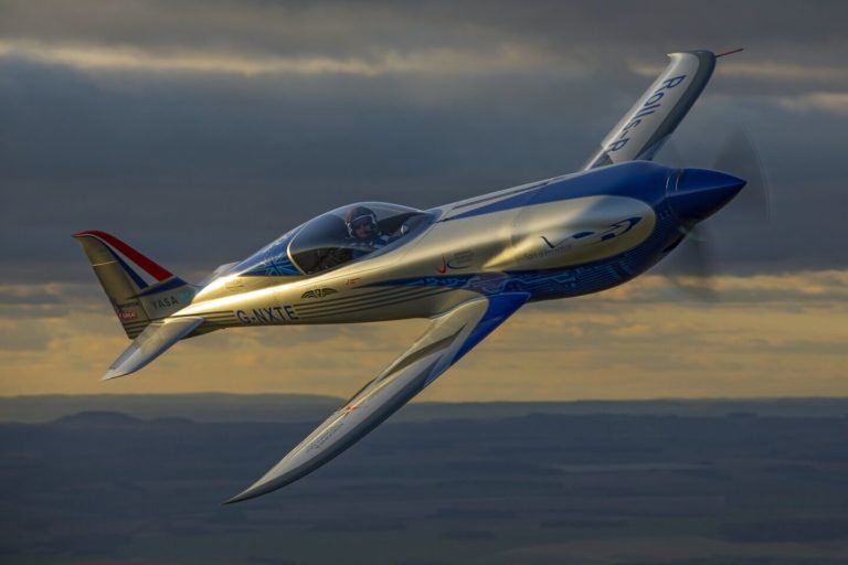 Самолет от Rolls-Royce побил мировой рекорд по скорости, разогнавшись до 623 км/ч
