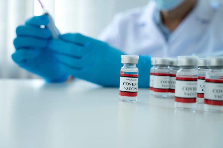 В Израиле начались клинические испытания четвертой вакцины от COVID-19