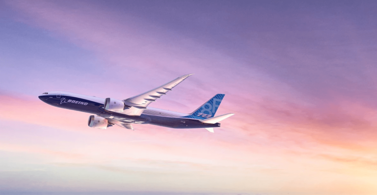 Boeing показал концепт рекордно большого грузового двухмоторного лайнера
