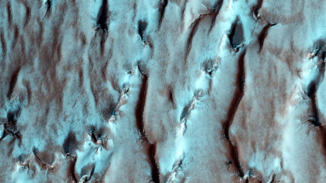 «Подземное озеро» на полюсе Марса может быть просто пылью и газом