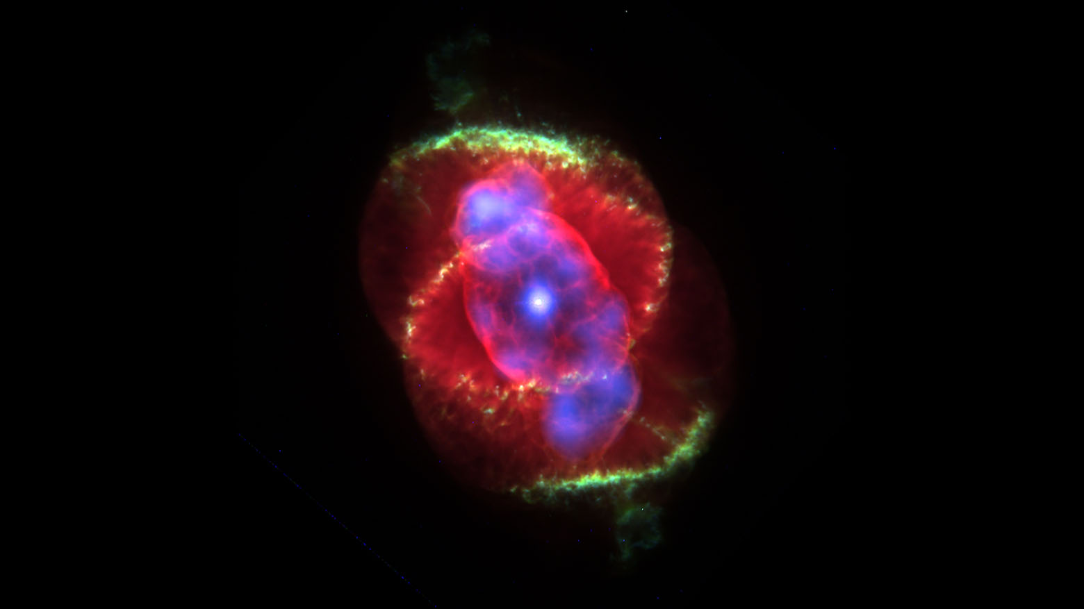 Двойная звезда сформировала удивительные «узоры» в туманности Кошачий глаз
