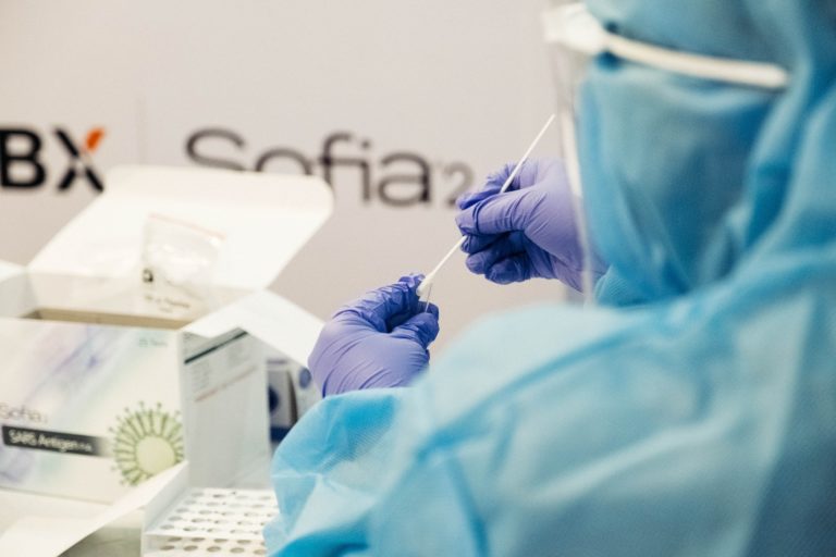 В США без согласования с государством вывели новую версию COVID-19
