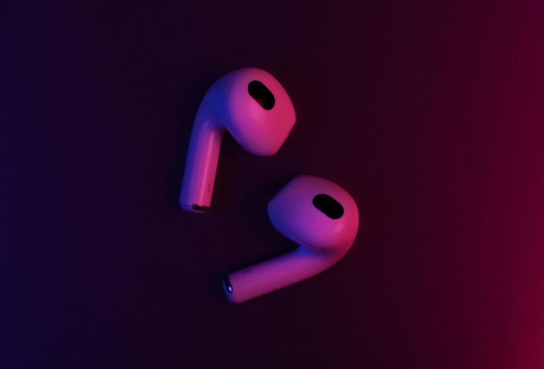 Наушникам AirPods нашли новое, необычное применение