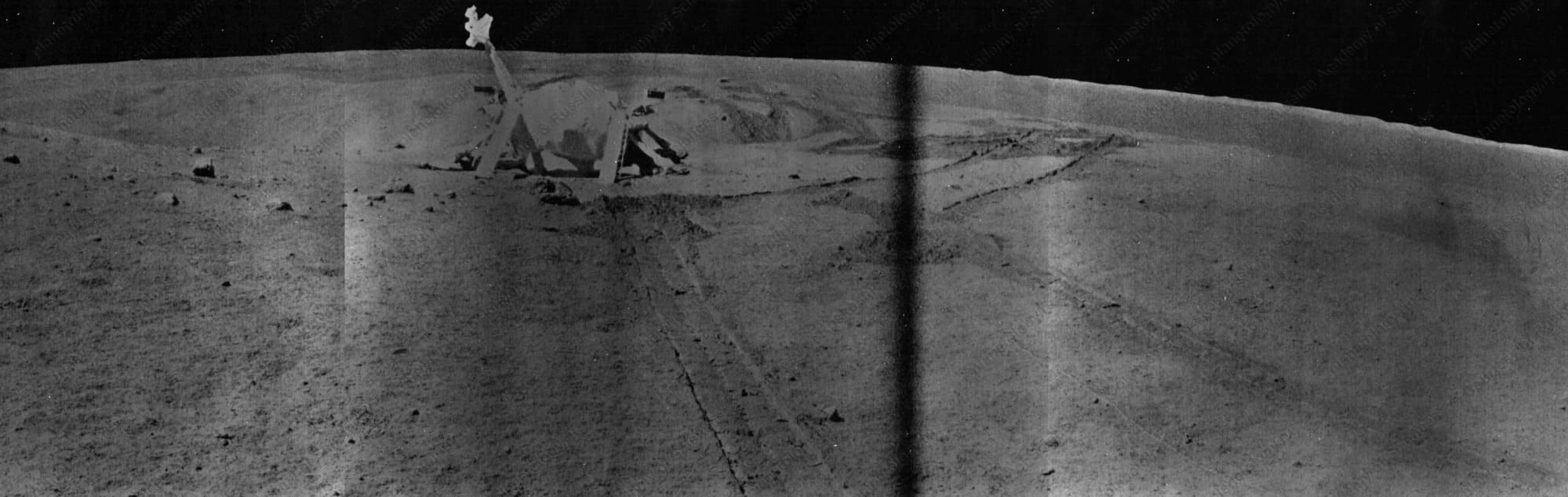 Снимки с поверхности Луны советским луноходом