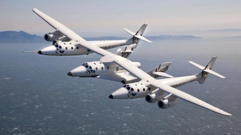 Названа стоимость путешествия на край космоса от Virgin Galactic