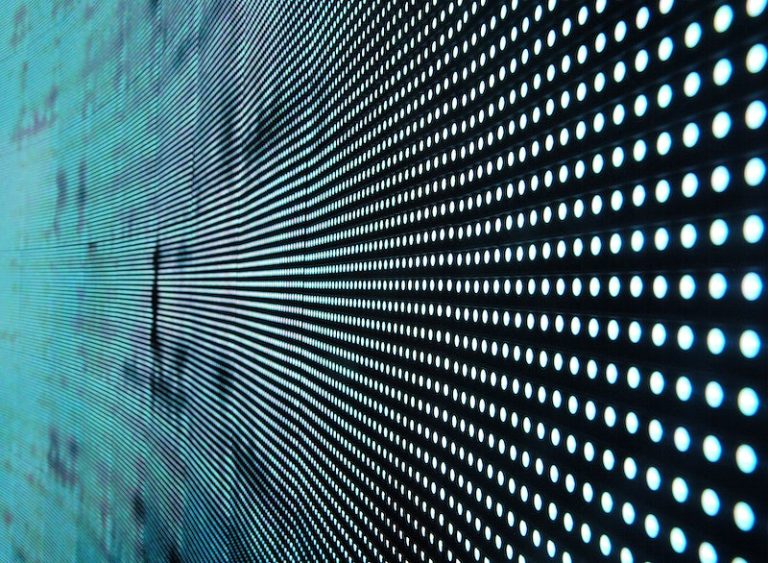 Ученые создали базу данных для проектирования материалов с заданными свойствами с помощью ИИ