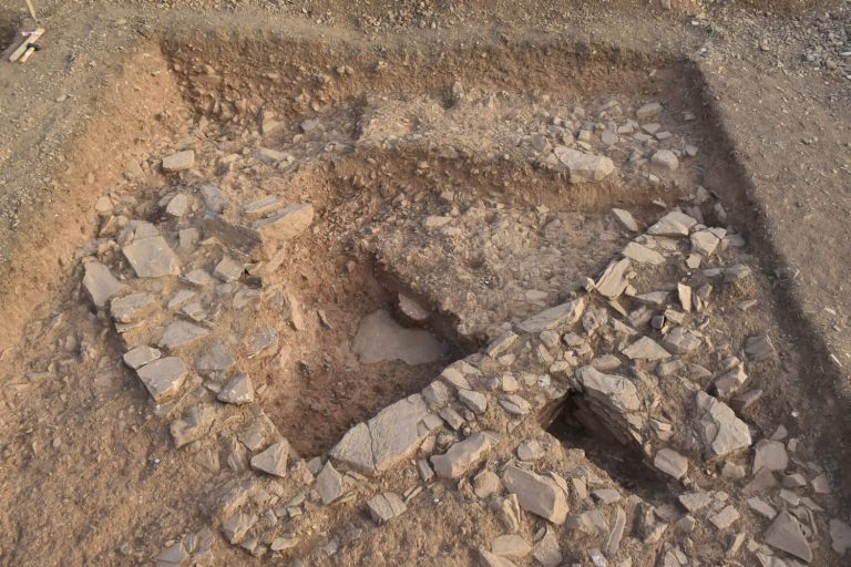 Археологи нашли самый древний дом в Афинах: ему около 3 000 лет