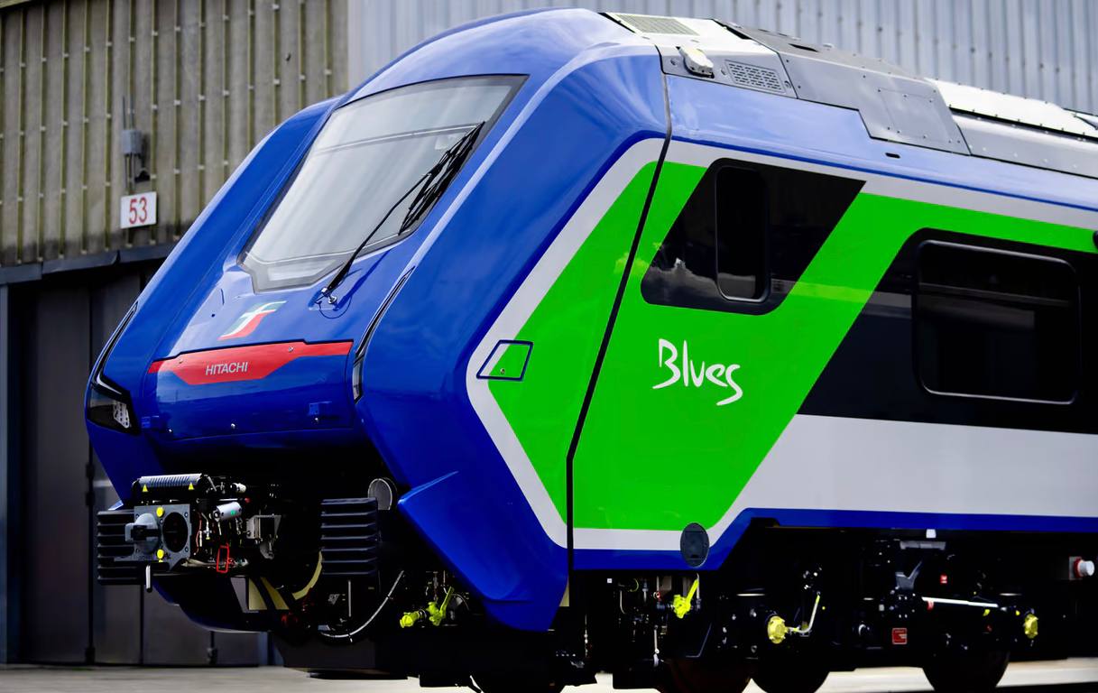 Hitachi заворачивает поезда трехрежимных поездов Blues для сокращения выбросов в Италии