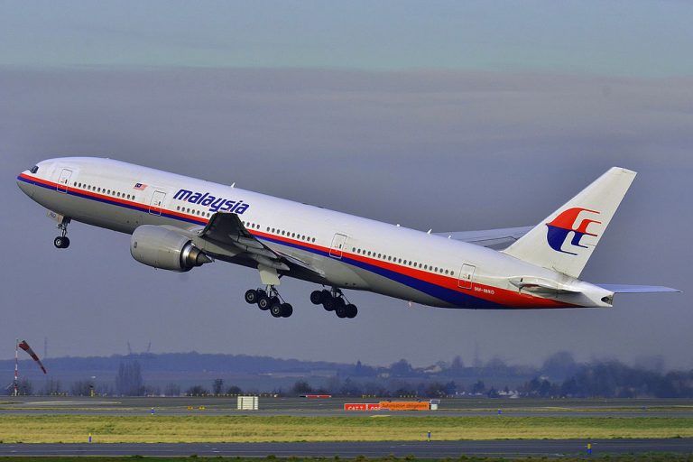 Ученый придумал, как раскрыть тайну рейса 370 Malaysia Airlines