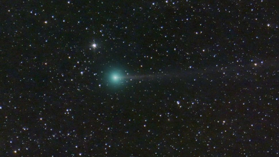 Скоро в небе появится комета: как и когда ее наблюдать